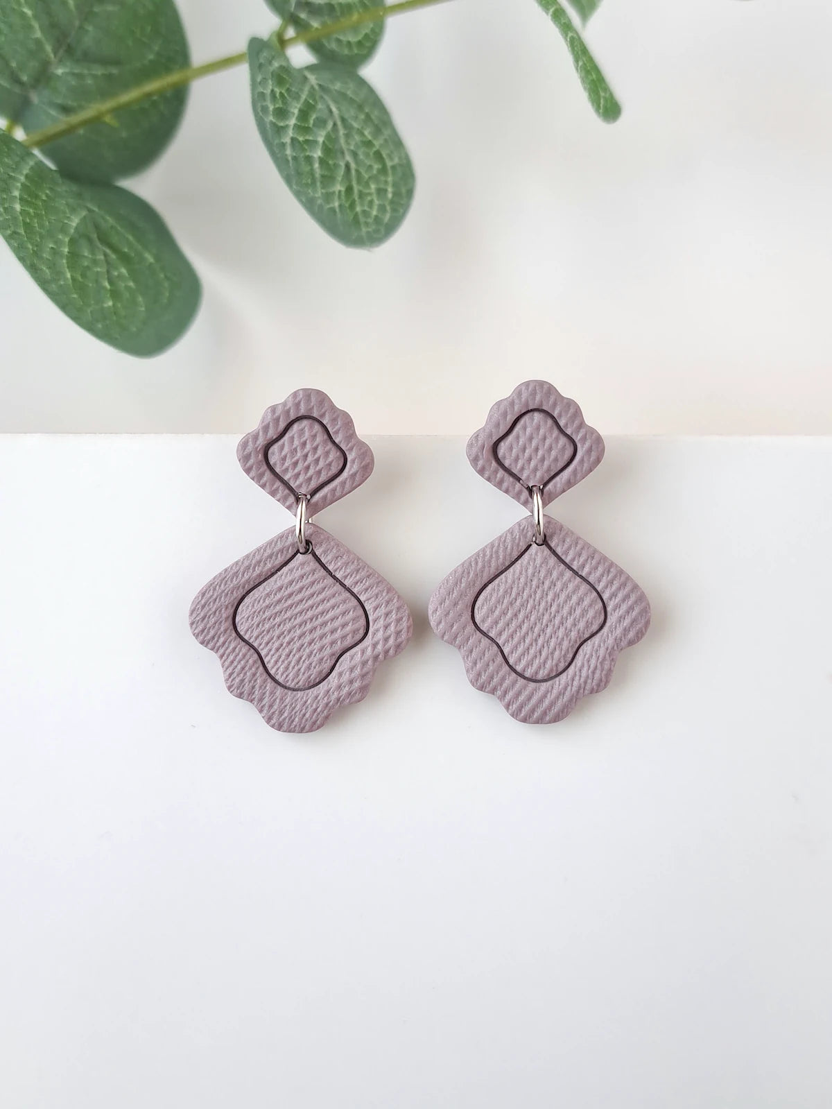 Soft Trace Dangle Earrings