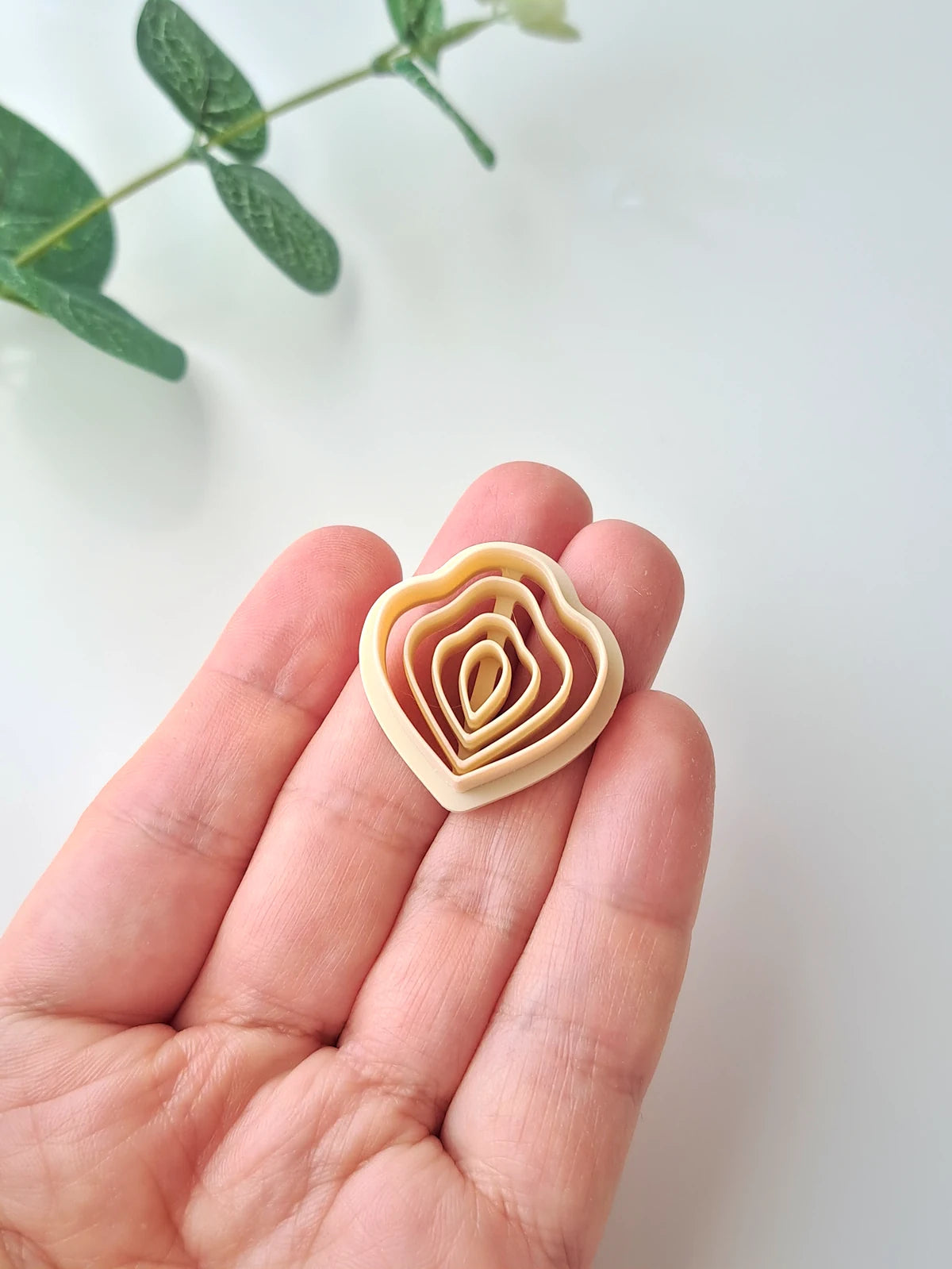 Scalloped Embossed Clay Cutter