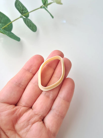 Organic Clay Cutter