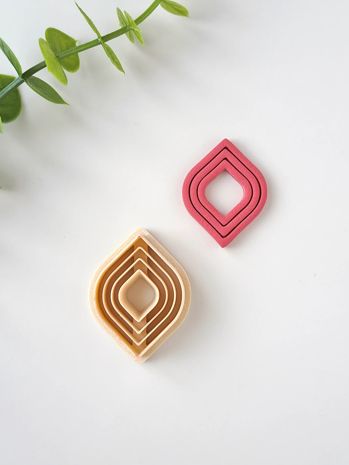 Embossed Rounded Diamond Clay Cutter