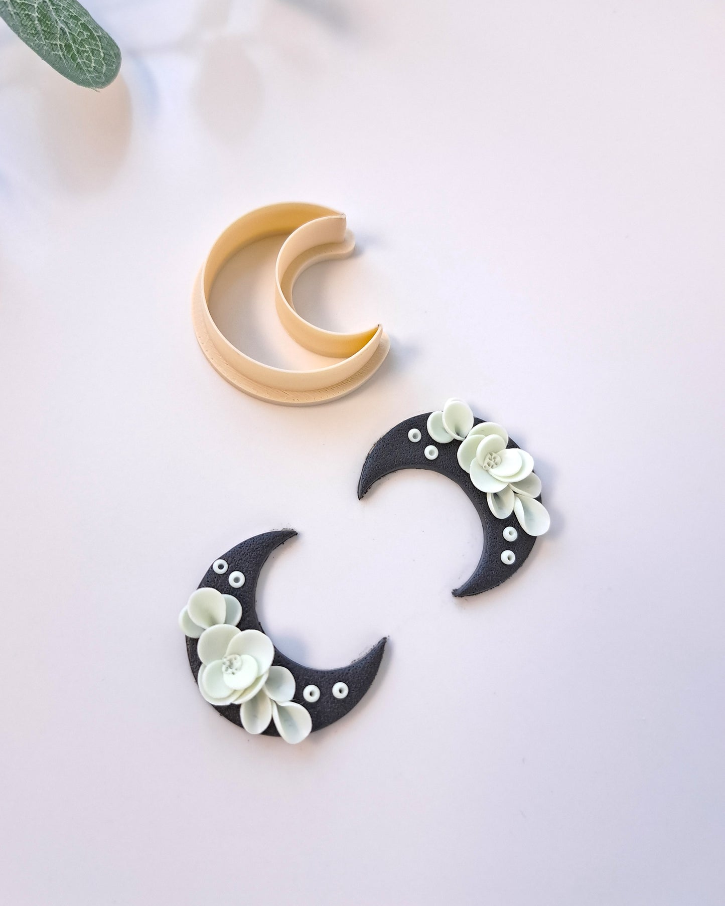 Crescent Moon Cutter
